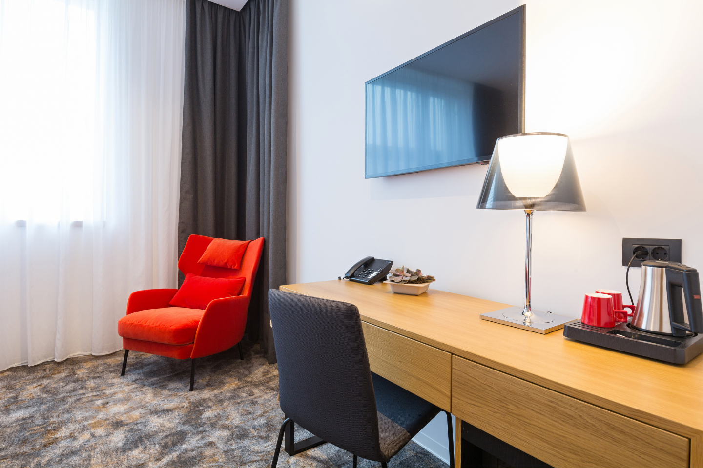 TripAdvisor's popularity ranking for hotels for better results online and offline